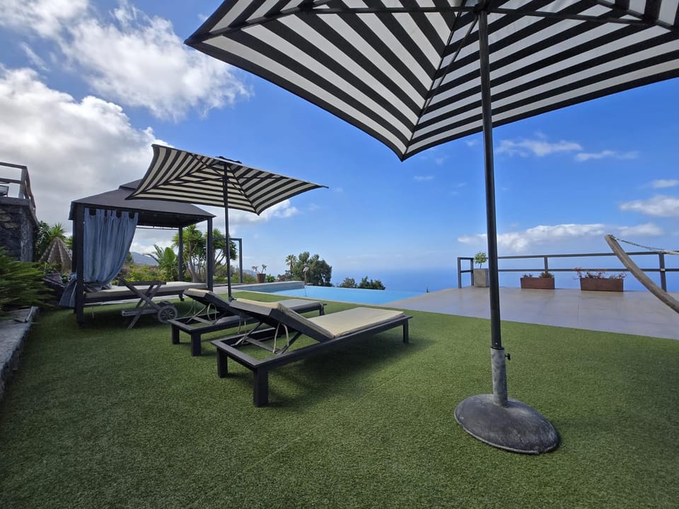 Day, Pool view, Sea view, sunbed