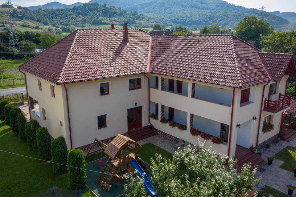 Casa Moldovan Bed and Breakfast in Romania