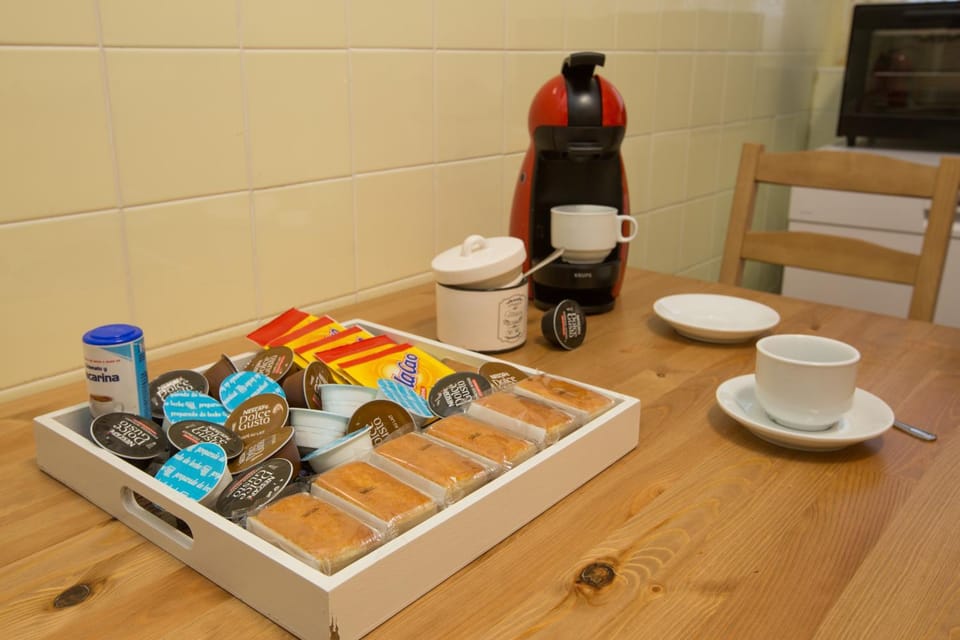 Coffee/tea facilities, Kitchen or kitchenette, Food and drinks, Food, Breakfast