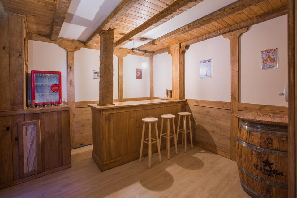 Lounge or bar