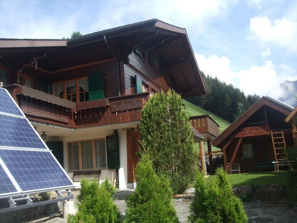 Facade/entrance, Balcony/Terrace