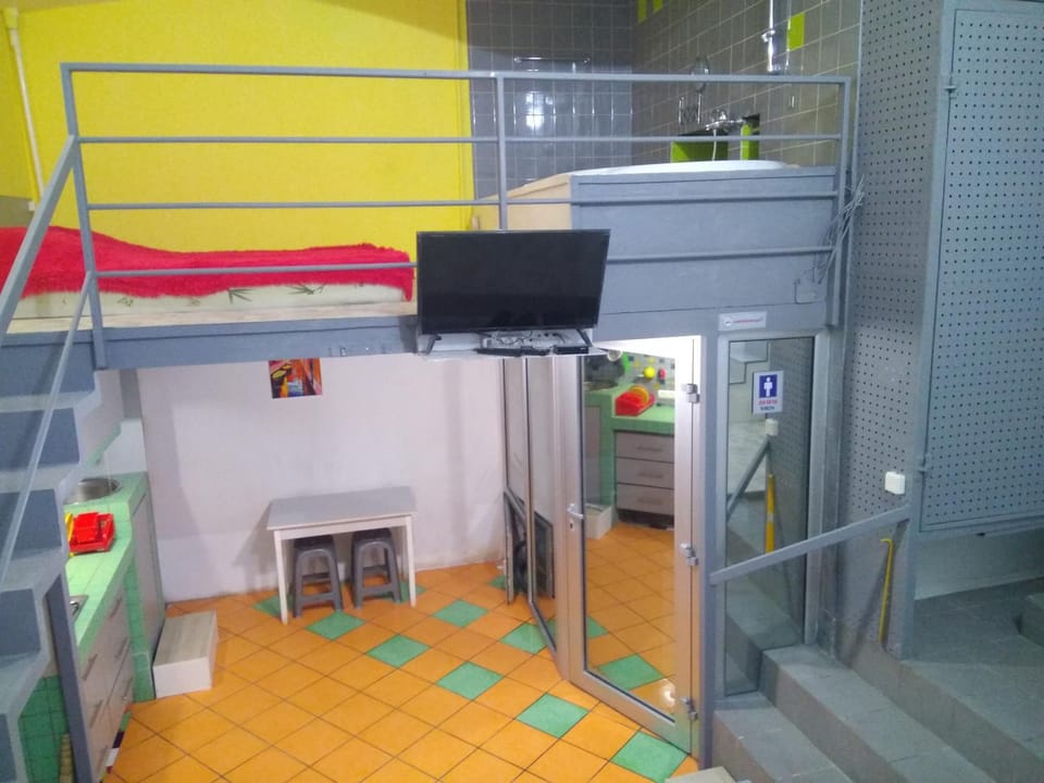 TV and multimedia, Photo of the whole room
