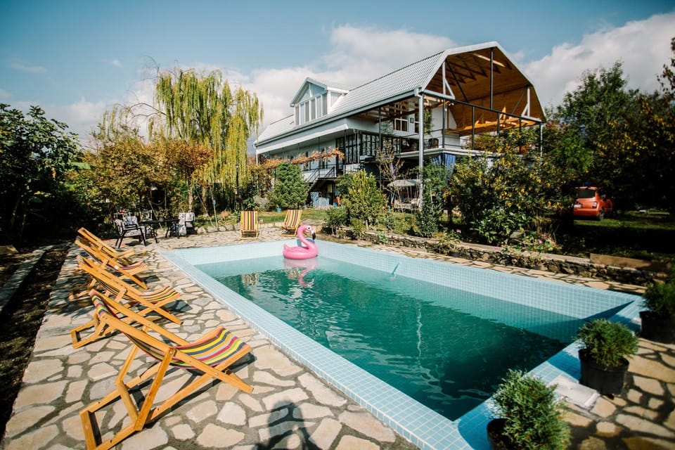 Property building, Swimming pool, Swimming pool