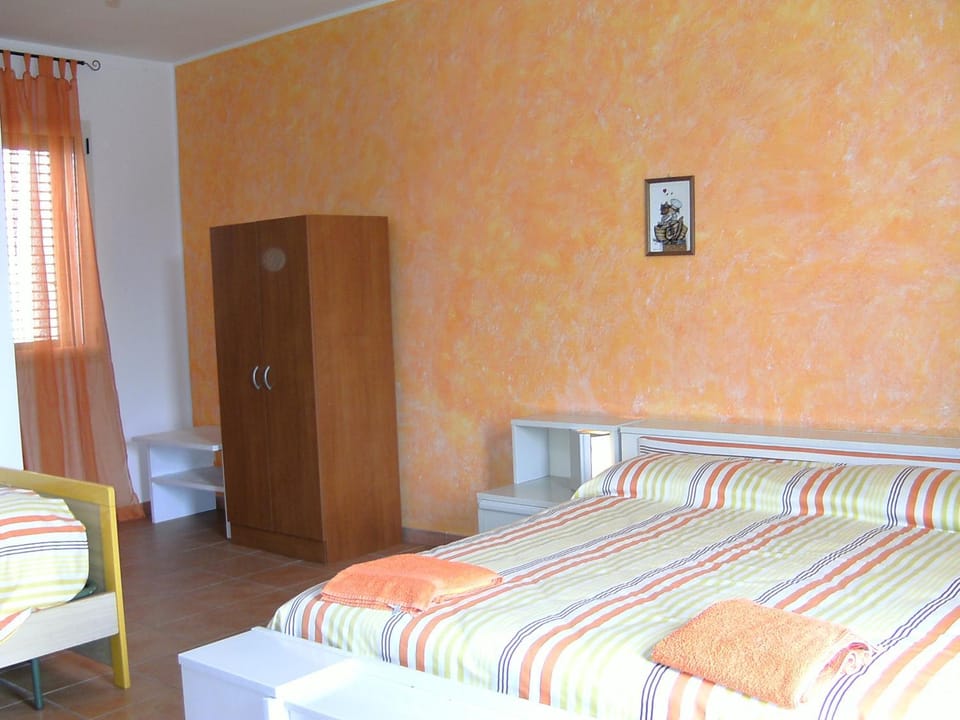 Decorative detail, Bedroom