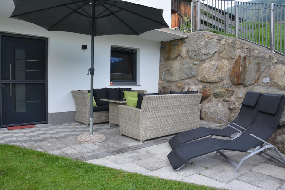 Garden, Balcony/Terrace, Seating area