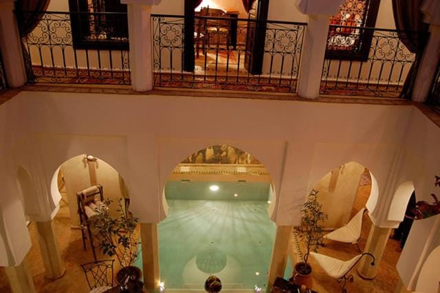 Swimming pool, Swimming pool