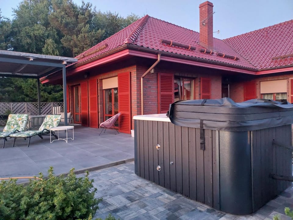 Port Jeziorak Bed and Breakfast in Pomeranian Voivodeship