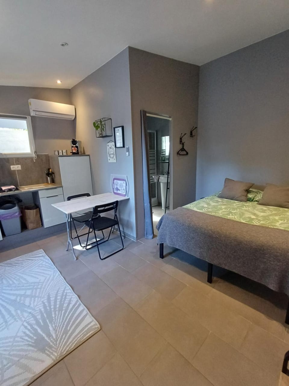 Studio meublé tout confort climatisé Apartment in Provence-Alpes-Côte d'Azur