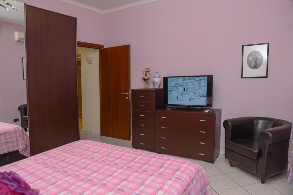 Anagnina Home House in Rome