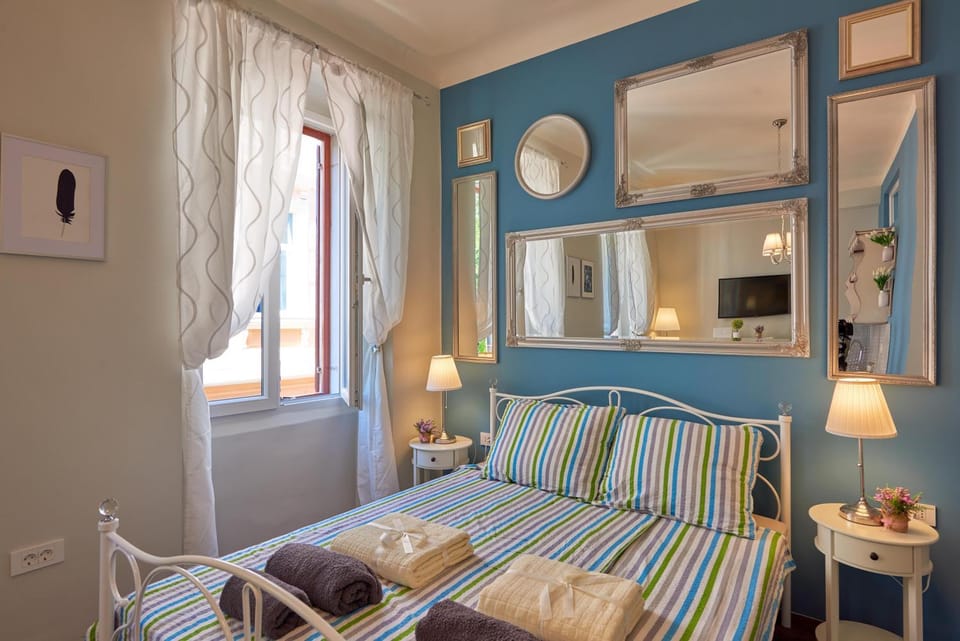 Old City Romanitic Studios 1 with FREE private parking Apartment in Pula