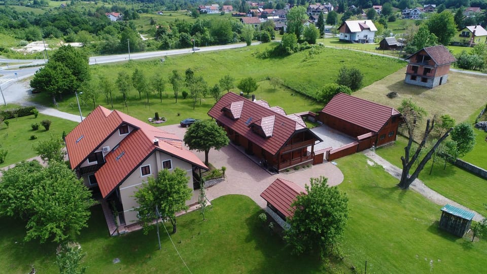 Property building, Bird's eye view, Garden view