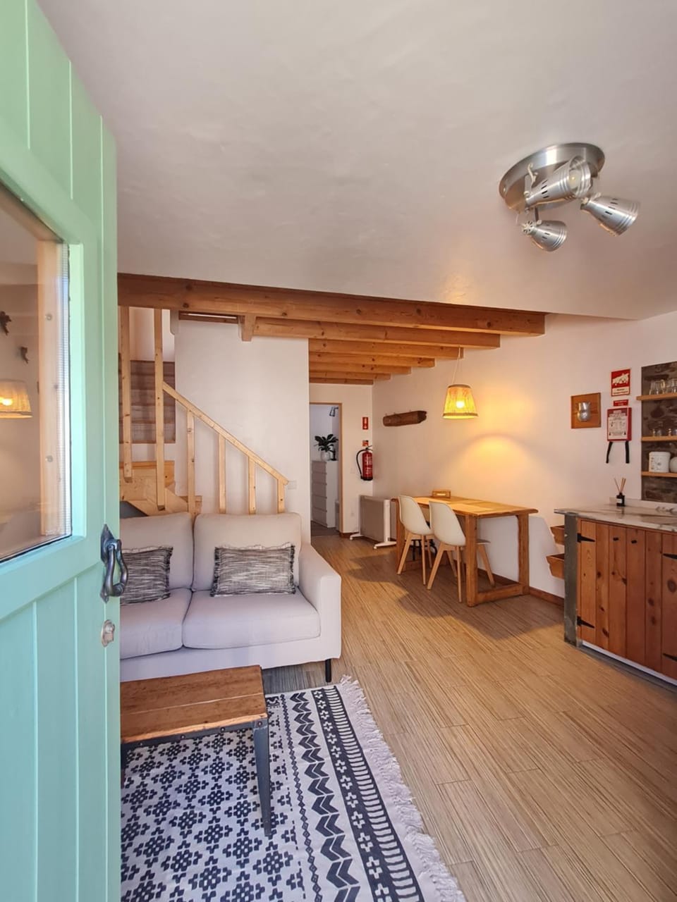 Photo of the whole room