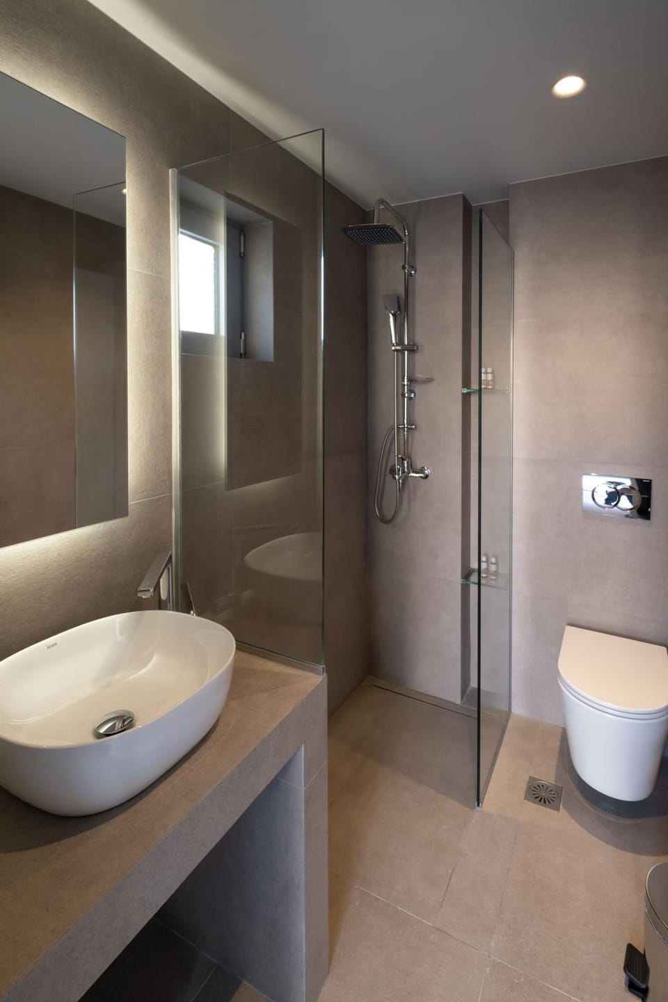 Shower, Toilet, Bathroom