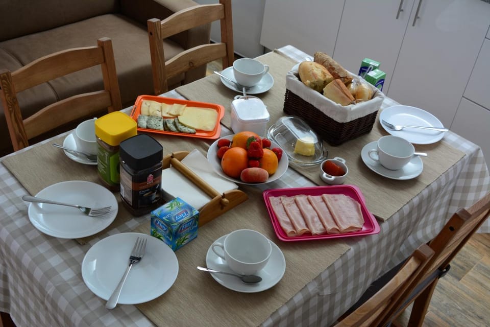 Continental breakfast