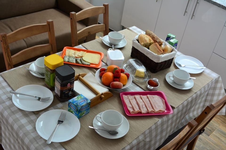 Continental breakfast