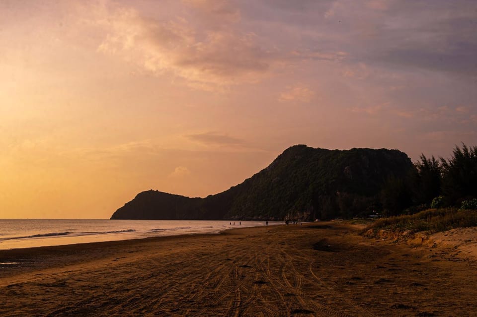 Natural landscape, Beach, Hiking, Sunrise, Sunset