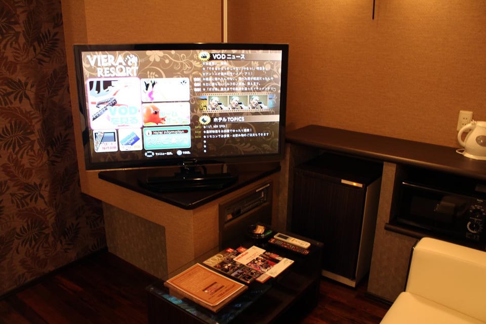 TV and multimedia, Photo of the whole room, Decorative detail, Area and facilities