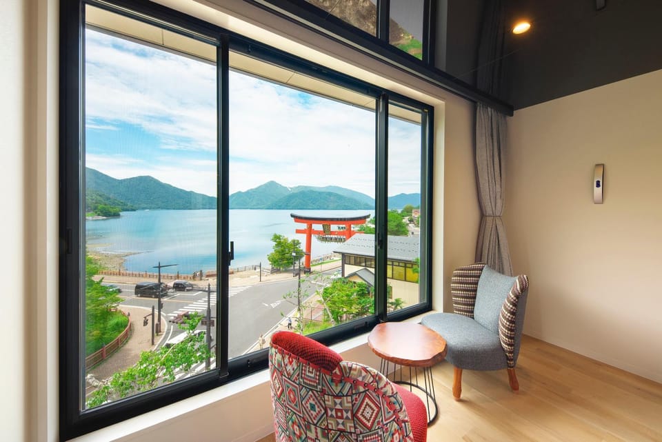 View (from property/room), Photo of the whole room, Lake view