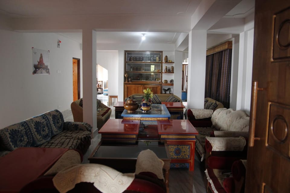 Communal lounge/ TV room, Lobby or reception, Lounge or bar