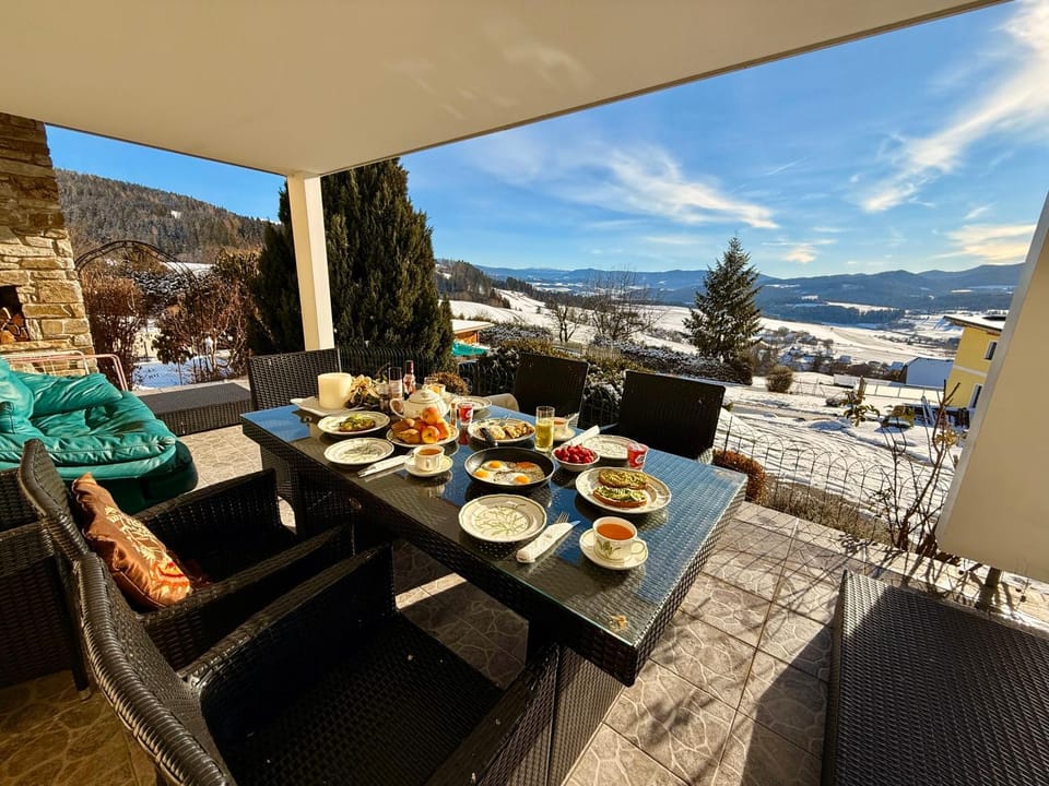 Balcony/Terrace, Breakfast