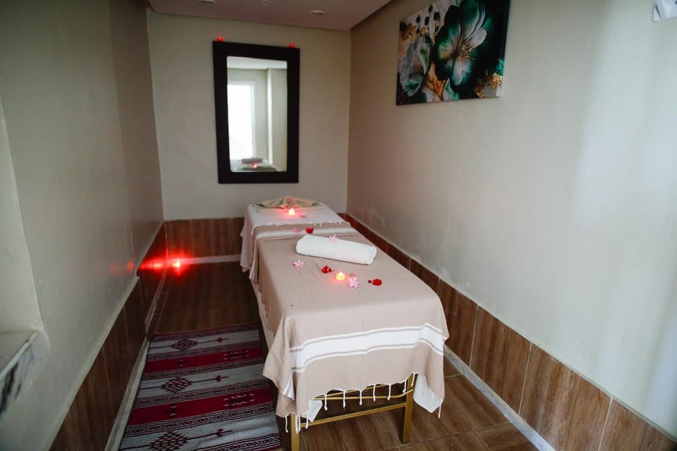 Massage, Spa and wellness centre/facilities