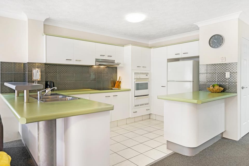 dishwasher, pet friendly, stove, kitchen, air conditioner