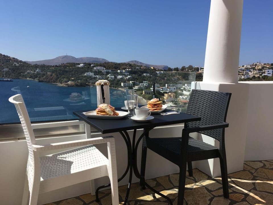 Property building, Restaurant/places to eat, Bird's eye view, View (from property/room), Balcony/Terrace, Sea view, Breakfast, Drinks, Alcoholic drinks