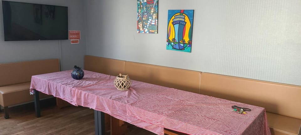 Ti Post, 8 chambres, 3 salles d'eau, plus de 16 couchages, 250 m2 House in Brittany