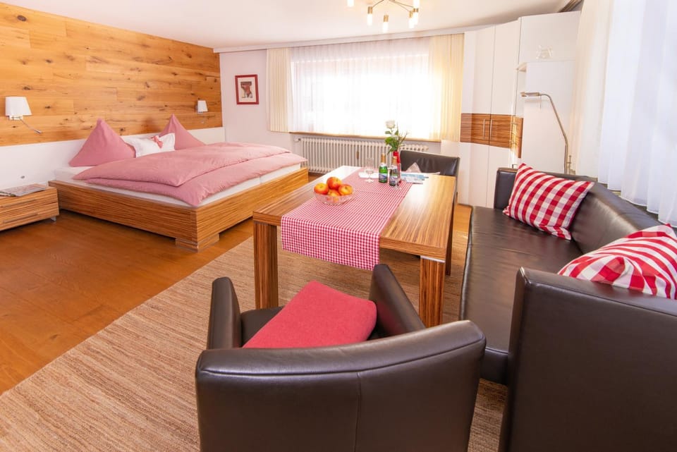 Living room, Bedroom