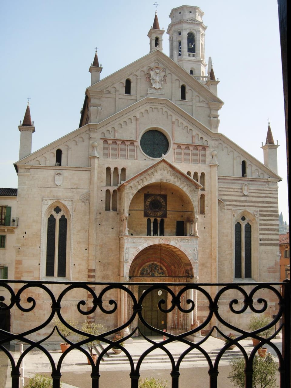 Nearby landmark, Balcony/Terrace, City view