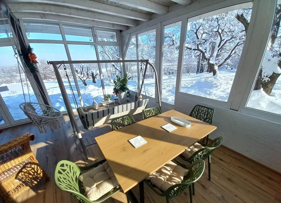 Honey hill apartment Fruska Gora Villa in Novi Sad