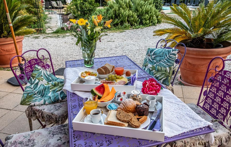 Garden view, Breakfast