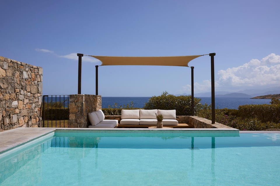 Seating area, Sea view, Swimming pool