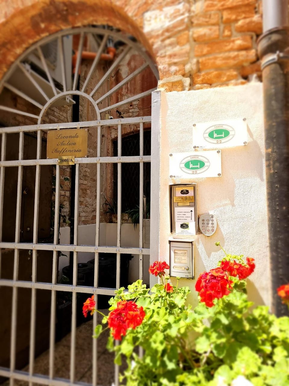 Property building, Facade/entrance