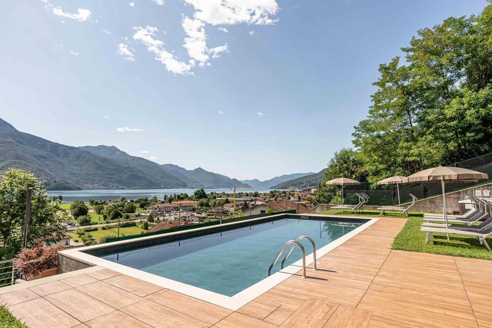 View (from property/room), Lake view, Swimming pool