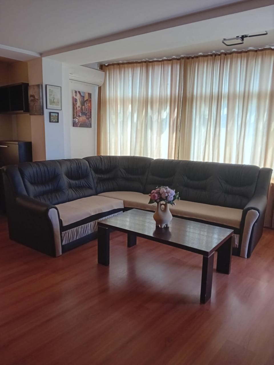 Laura Apartment in Burgas Province