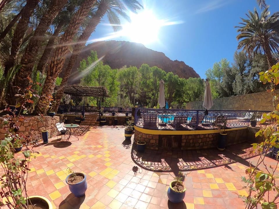 Patio, Mountain view
