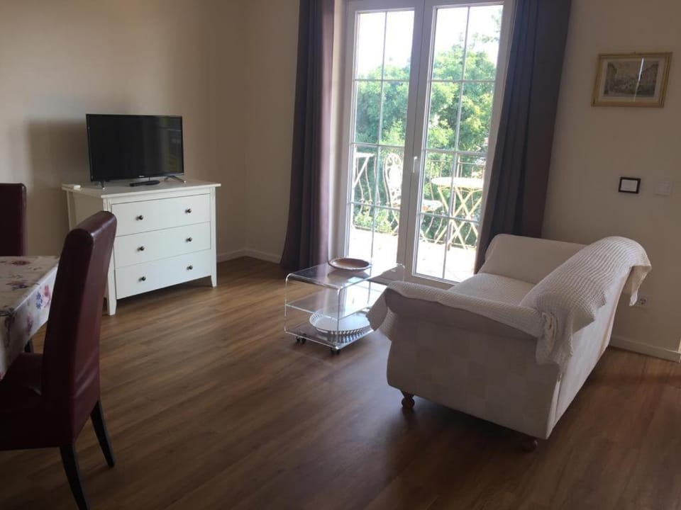 Apartment Luiza Funtana Apartment in Istria County