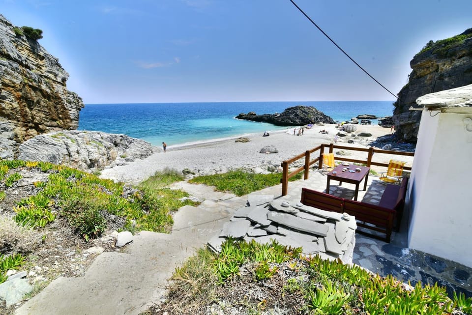 Balcony/Terrace, Beach, Mountain view, Sea view