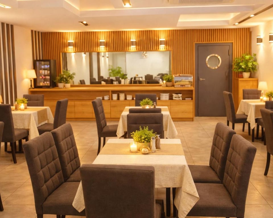 Restaurant/places to eat, Food and drinks, Banquet/Function facilities, Seating area, Food