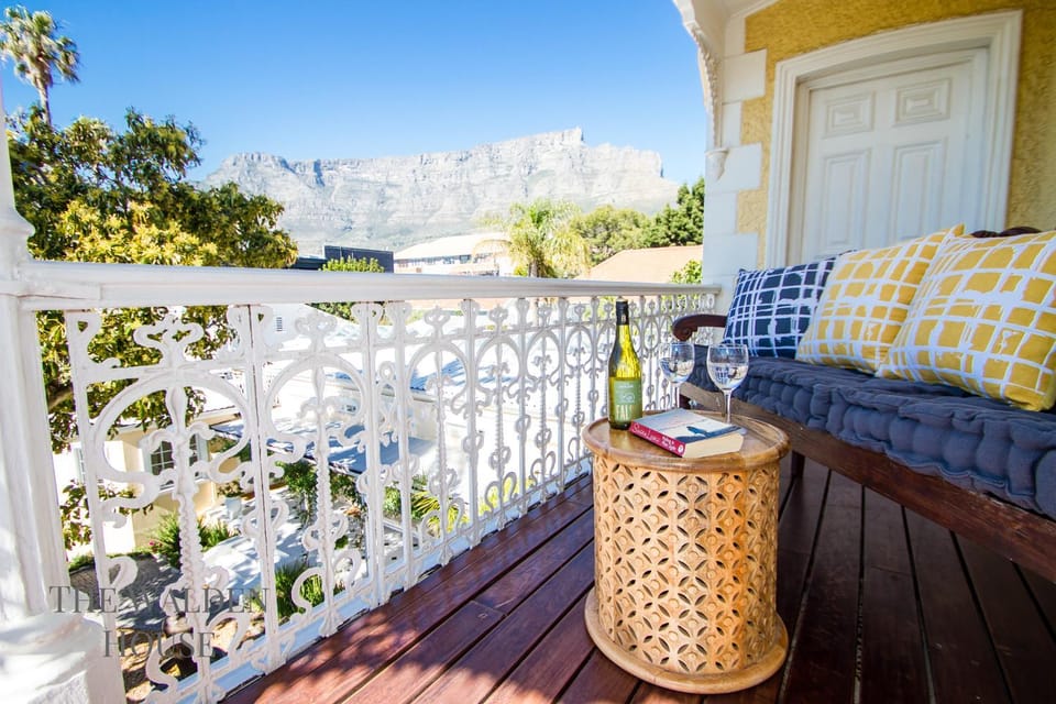 Spring, Summer, Balcony/Terrace, On site, City view, Mountain view, Drinks, Alcoholic drinks