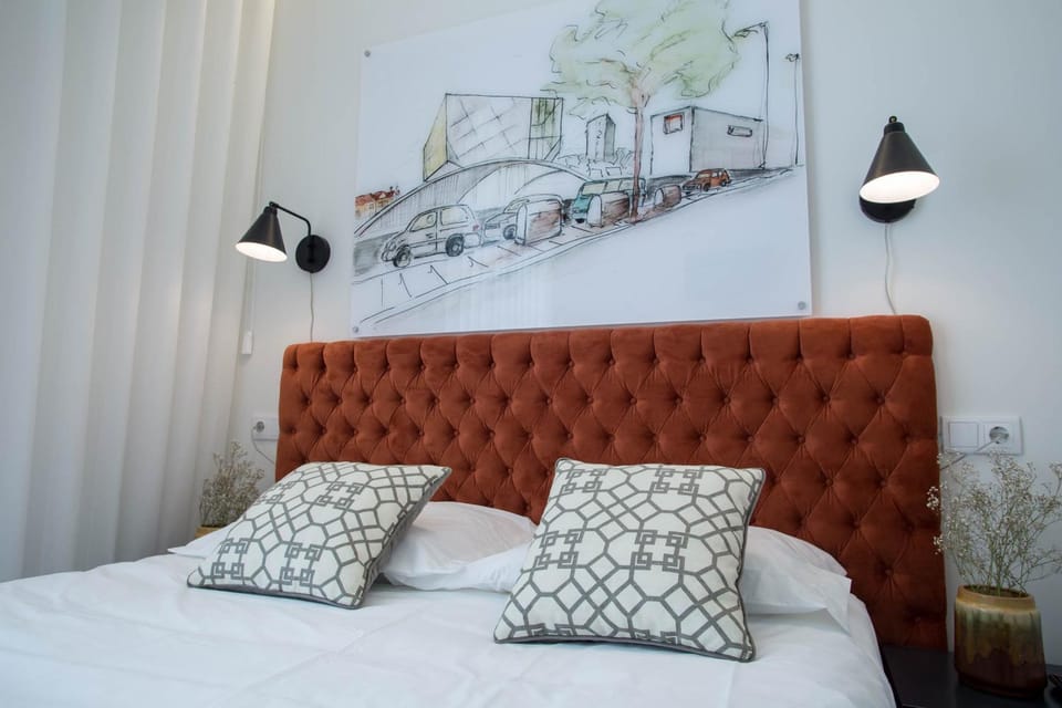 Bed, Photo of the whole room, Decorative detail, Bedroom