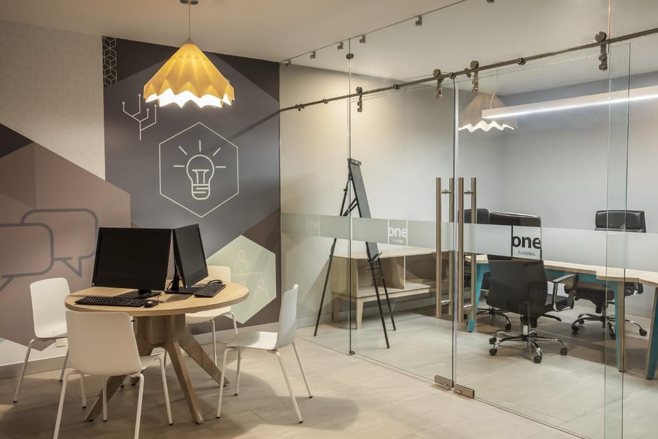 Meeting/conference room
