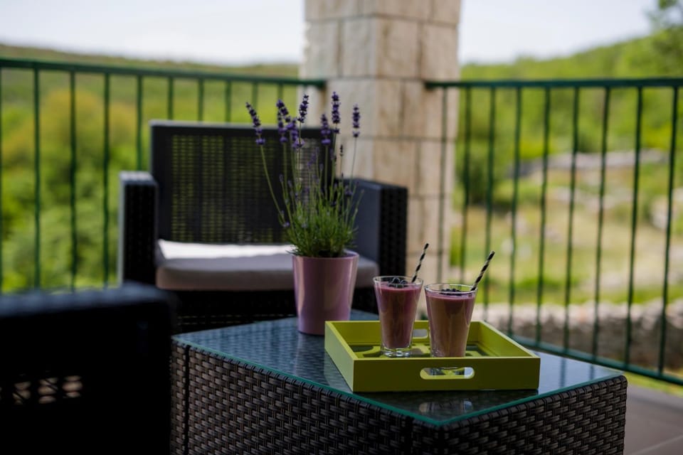 Day, Balcony/Terrace, Food and drinks, Garden view