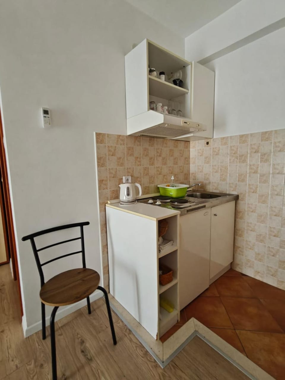 Kitchen or kitchenette, stove