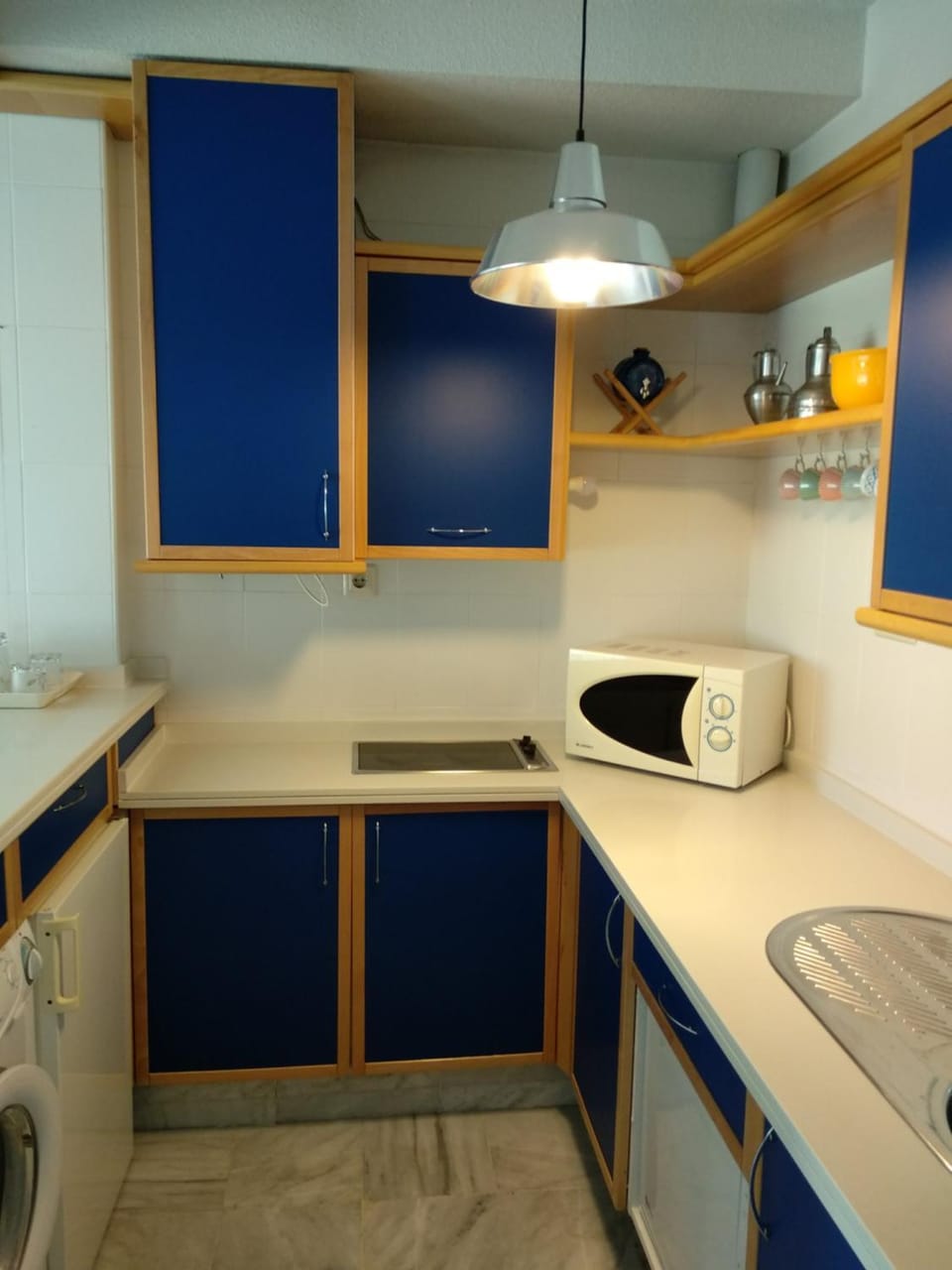 Kitchen or kitchenette, Food and drinks