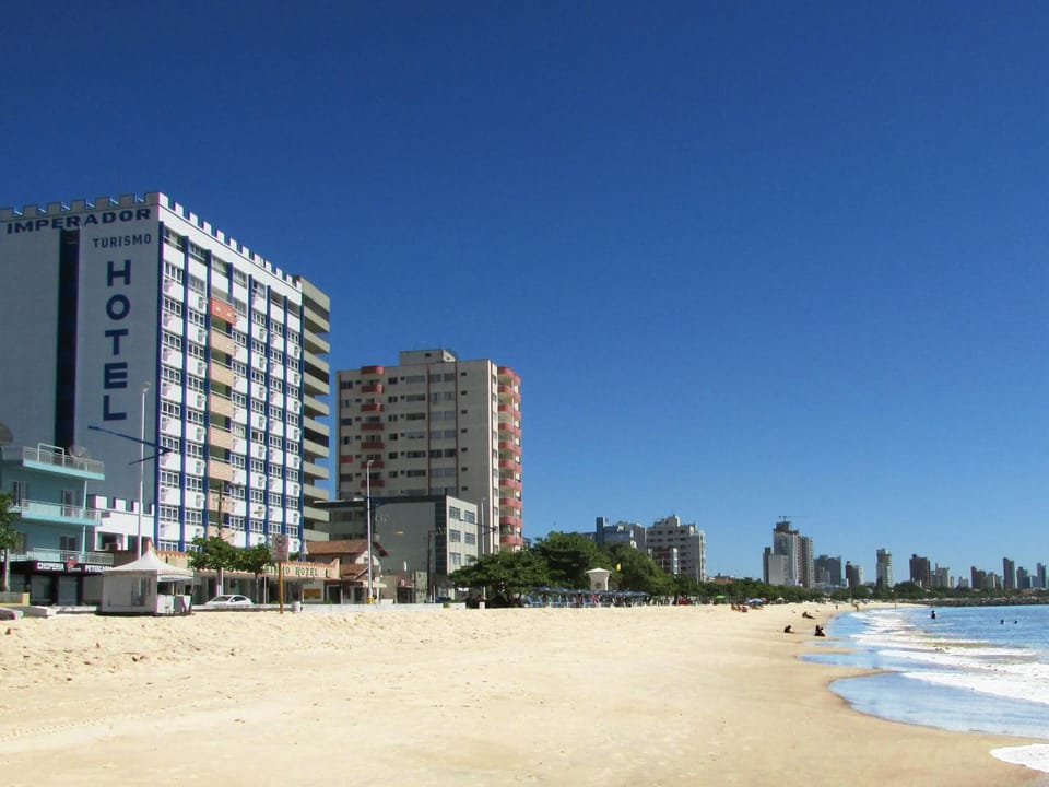 Nearby landmark, Facade/entrance, Natural landscape, Beach, Evening entertainment, Family