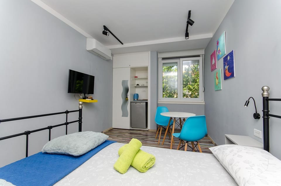 TV and multimedia, Bedroom