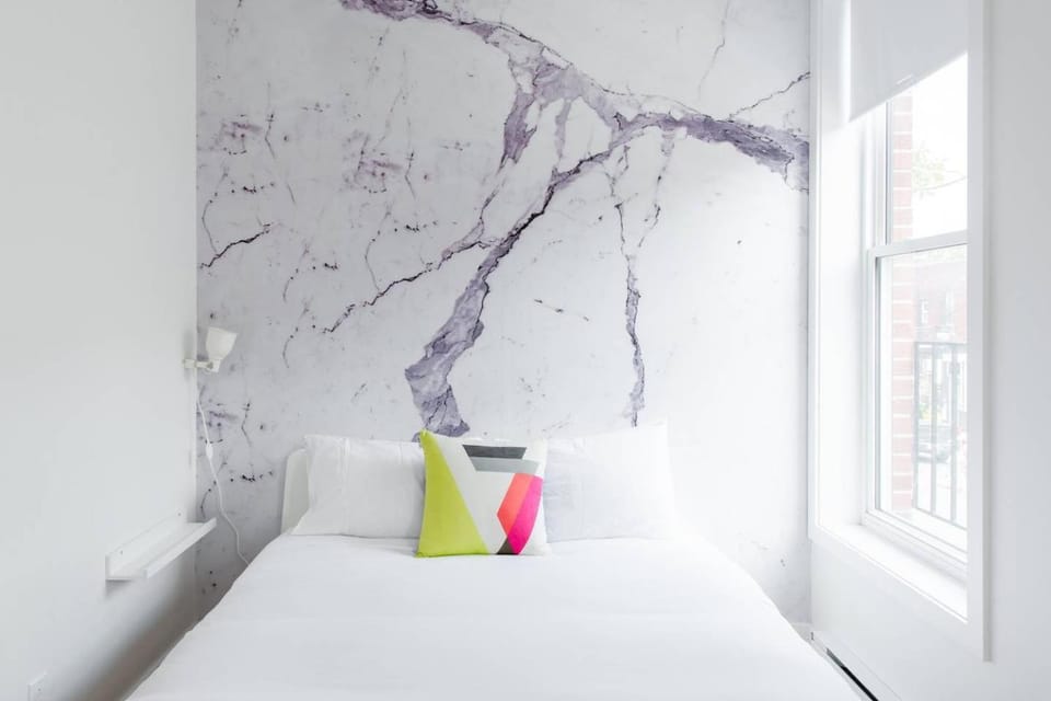 Little Italy - Montreal Contemporary Apartment Apartment in Laval