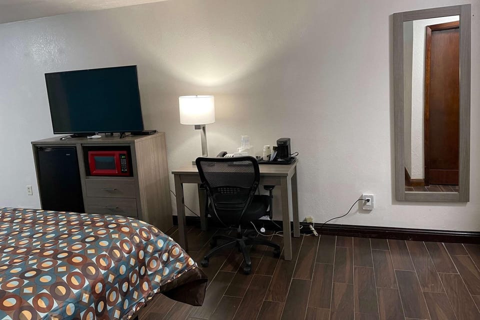 Photo of the whole room, On site